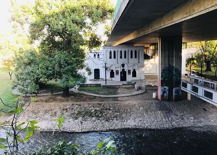 Parkside Place * פודגוריצה